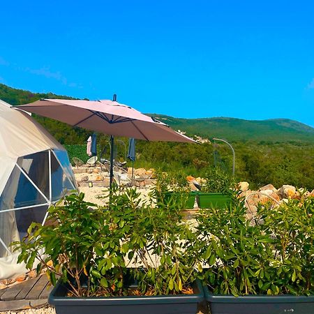 Hotel Glamping Rose à Radovici Extérieur photo