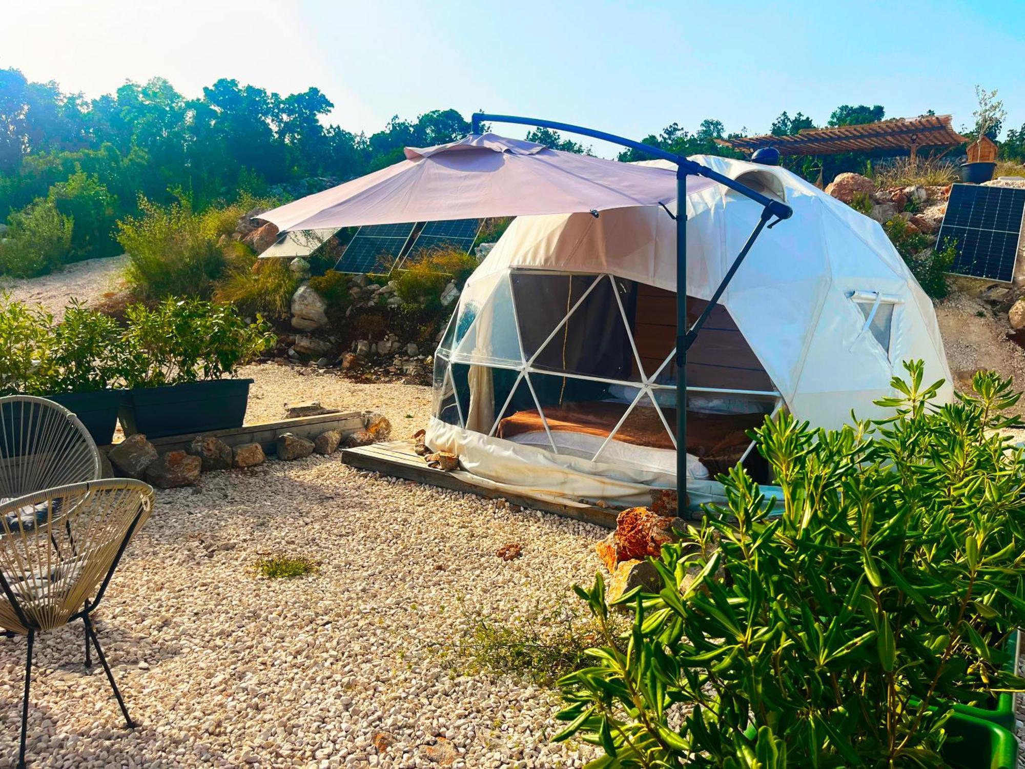 Hotel Glamping Rose à Radovici Extérieur photo